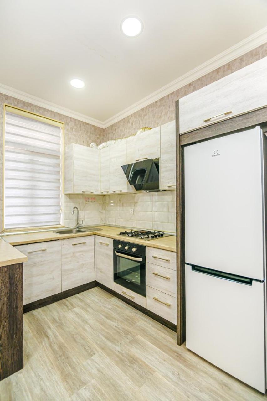 M Estate 1 Room Targovu 바쿠 외부 사진
