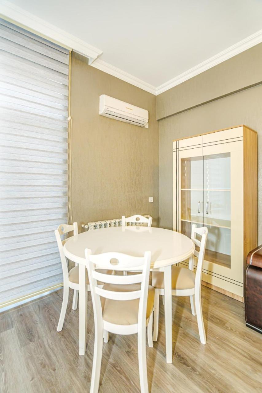 M Estate 1 Room Targovu 바쿠 외부 사진